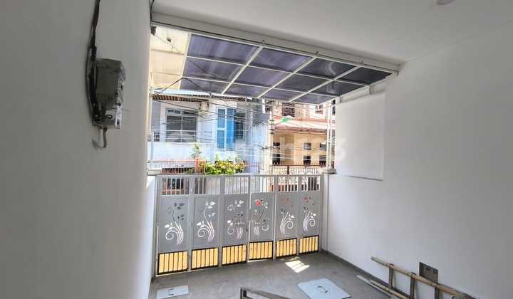 New House Pademangan Row 2 Cars New House Pademangan Row 2 Cars