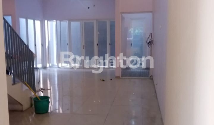 RUMAH BAGUS DI KRAMAT DALAM, NYAMAN UNTUK TINGGAL DAN CUKUP OKE FASILITASNYA DAN BISA USAHA 1