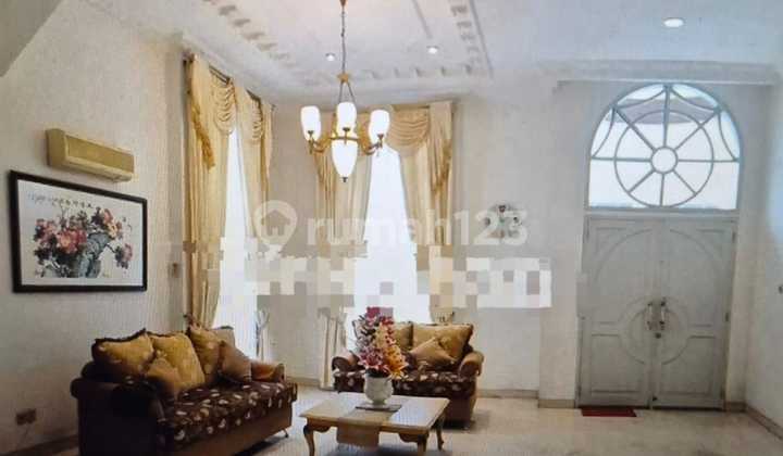 RUMAH VILLA GADING INDAH KEREN, FULL FURNISH DAN BENTUK TOWN HOUSE RUMAH VILLA GADING INDAH KEREN, FULL FURNISH DAN BENTUK TOWN HOUSE