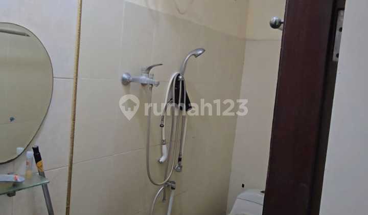 Rumah Kartini Strategis Harga.1 M-an Ada Carport 2