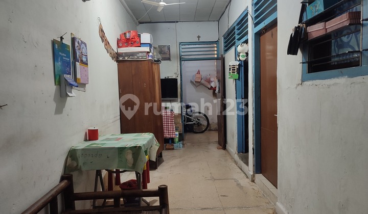 RUMAH PADEMANGAN 1 M ROW MOBIL