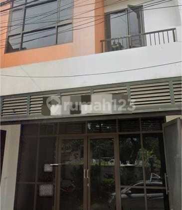 RUMAH PASEBAN BAGUS STRATEGIS 1