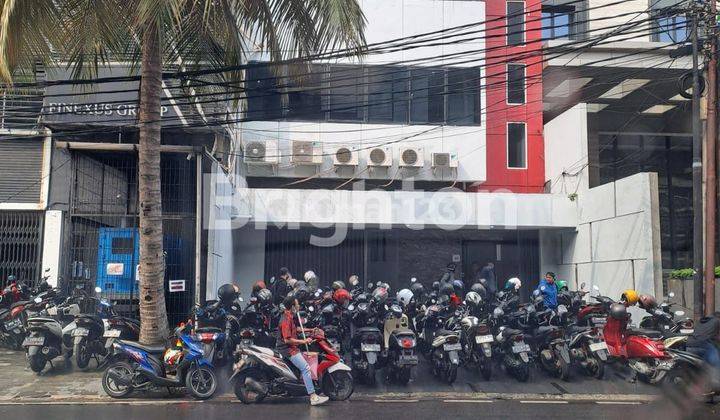 GEDUNG KANTOR JUANDA KEREN, STRATEGIS DI KOMPLEK BISNIS 1