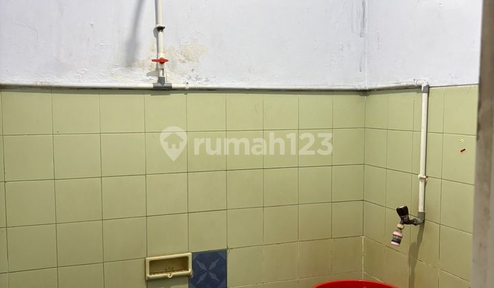 Kost Grogol is full.occupied. 2