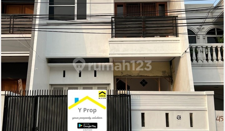 Disewa Rumah Tomang, Baru, 5Kt, Lt.112m2, Lb.200m2, 3 Lantai, Jakarta Barat Disewa Rumah Tomang, Baru, 5Kt, Lt.112m2, Lb.200m2, 3 Lantai, Jakarta Barat