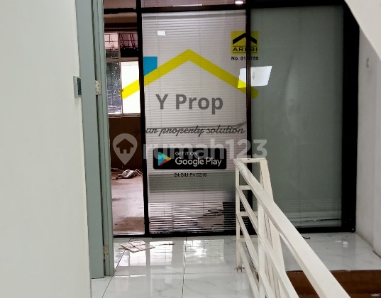 For Rent Shop House East Cideng, Area approx. 80M2, 3.5 Floors, Central Jakarta 2