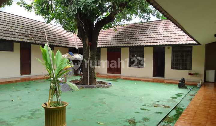 For Rent Spacious House Suitable For Business Central Jakarta