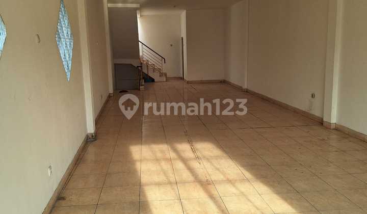 Disewa Ruko Cideng Barat, Lt. 72 m2, Lb +/- 216 m2, 4.5 Lantai, Jakarta Pusat Disewa Ruko Cideng Barat, Lt. 72 m2, Lb +/- 216 m2, 4.5 Lantai, Jakarta Pusat
