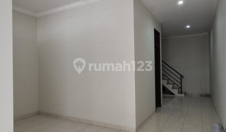 Dijual Rumah Tanjung Duren, Bagus, Lb.+/-120M2, 4Kt, Lt. 63M2, 2 Lantai, Unfurnish, Jakarta Barat Dijual Rumah Tanjung Duren, Bagus, Lb.+/-120M2, 4Kt, Lt. 63M2, 2 Lantai, Unfurnish, Jakarta Barat