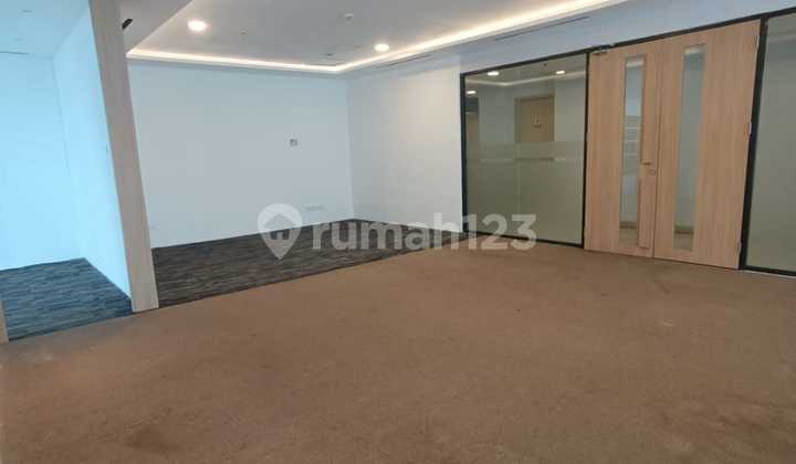 Disewa office space Suites Tower PIK1