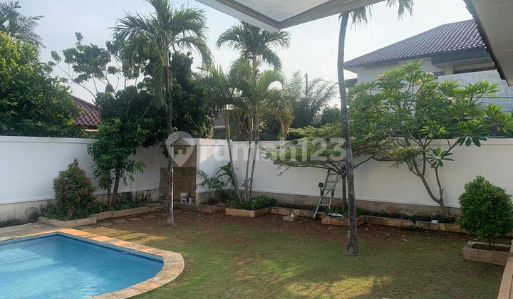 Disewa Compound House Kemang Utara Cocok untuk Expat atau Office, Jakarta Selatan 2