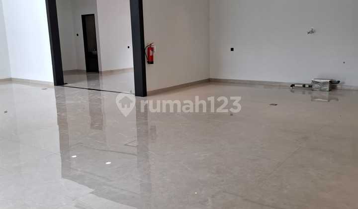 Disewakan Rumah Luxury di Menteng, Jakarta Pusat Disewakan Rumah Luxury di Menteng, Jakarta Pusat