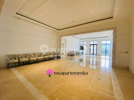 Luxury 4-Bedroom Apartment at Le Parc Thamrin Nine, Central Jakarta