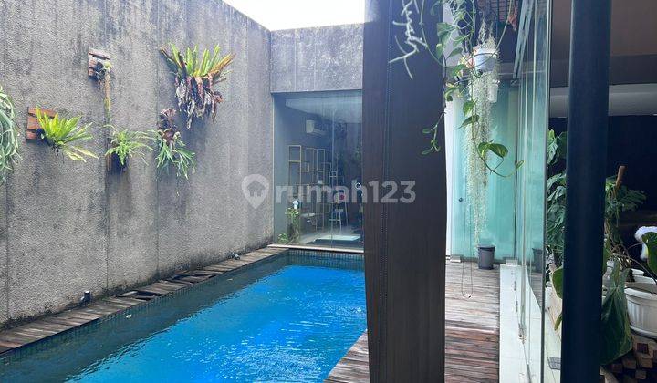 Rumah Mewah Ada Kolam Renang Panglima Polim Jakarta Selatan 1