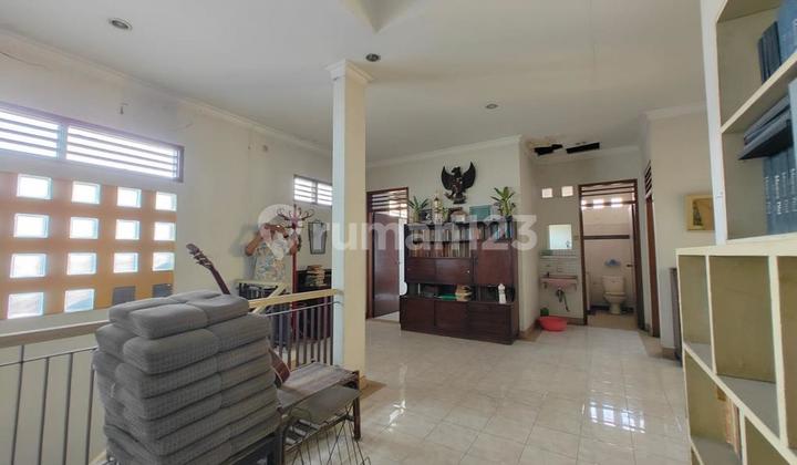 Dijual Rumah 4 Kamar 2 Lantai di Jl. Kesehatan, Jakarta Pusat 2