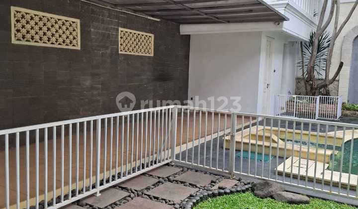 Disewakan Rumah Menteng Luxury Good Condition 4 Bedroom, Jakarta Pusat 2