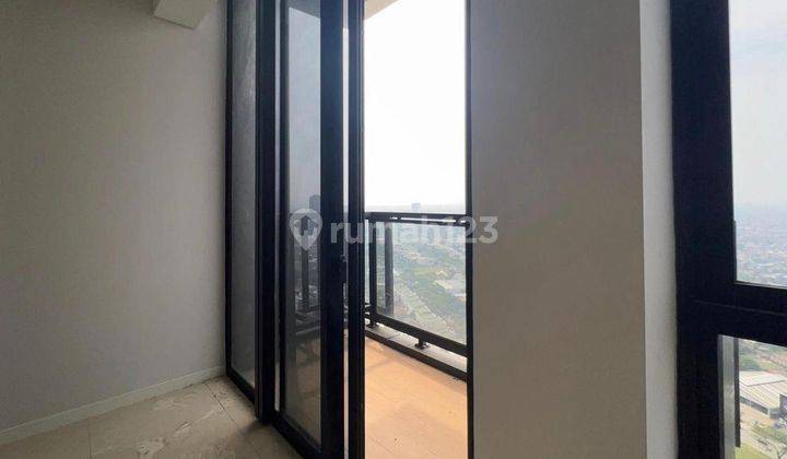 Apartment 3 BR Bagus di Yukata Suites, Serpong, Tangerang Selatan 1
