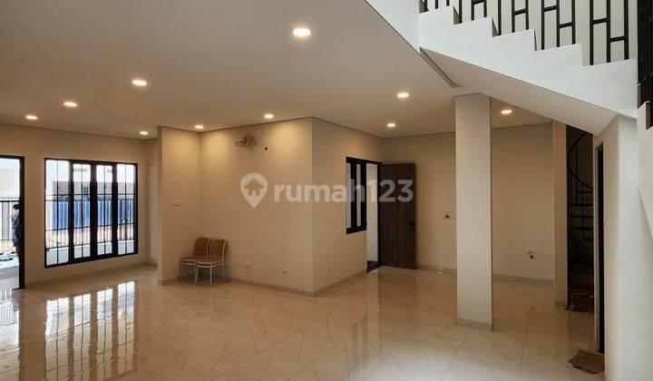 Rumah Baru 2 Lantai + Rooftop Dalam Komplek Di Ampera - Kemang 2