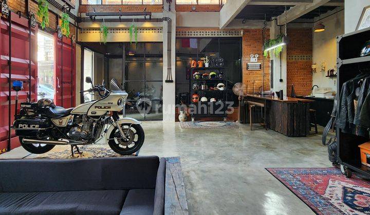 Rumah Galery 3 Lantai Industrial Modern Di Setiabudi Kuningan 1