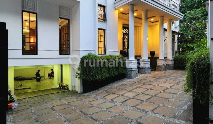 Rumah Baru 3 Lantai Design American Classic Pondok Indah 2