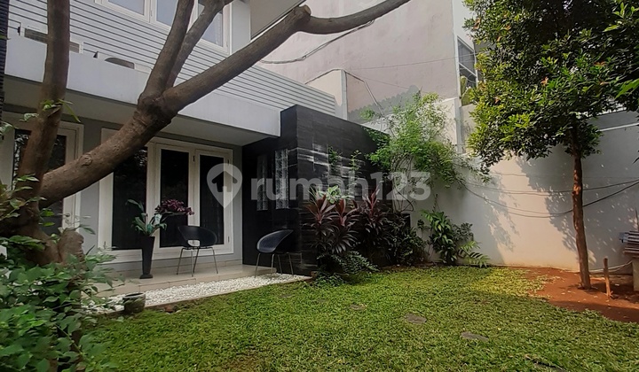 RUMAH MEWAH, LOKASI STRATEGIS DAN BEBAS BANJIR DI RADIO DALAM, JAKARTA SELATAN 2