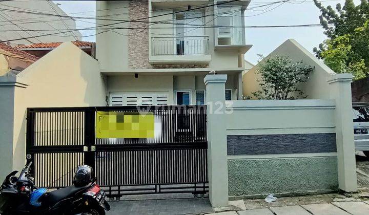 Rumah Baru Minimalis Modern Di Kemang Timur, Jakarta Strategis Dan Bebas Banjir 1