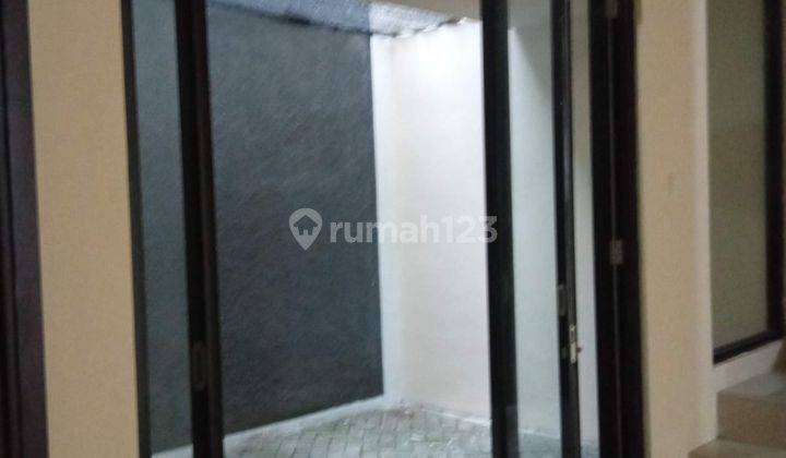 Rumah Siap Huni Minimalis Modern Dalam Cluster Discovery sektor 9 Bintaro Jaya 2