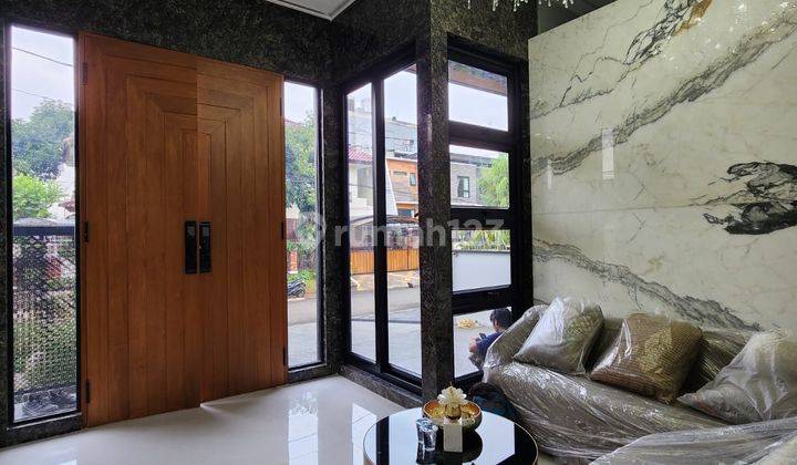 Rumah Mewah Dan Baru,3 Lantai, Hight Quality, Di Pondok Indah 2