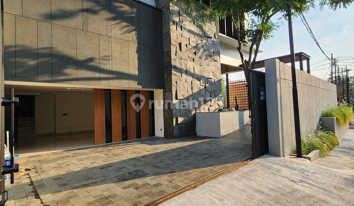 Rumah Baru Tropikal Modern 2 Lantai Siap Huni Di Cipete Selatan, Cilandak 1