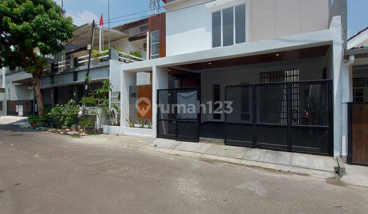 Rumah Baru 2 Lantai Minimalis Modern Dalam Komplek Bintaro Jaya 1