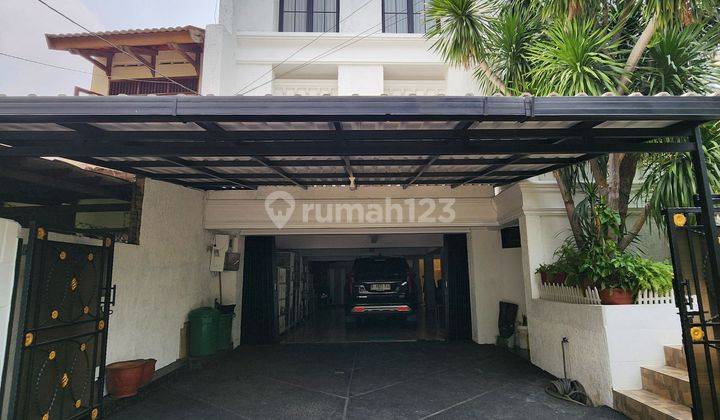 Rumah Mewah 3 Lantai Siap Huni,  Classic Mediterania House Di Pondok Indah 2