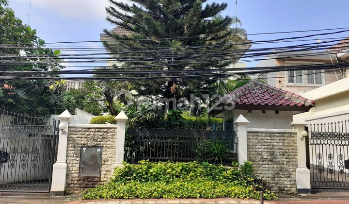 Commercial Building Guest Room dan Apartement Di Menteng, Jak-Pus