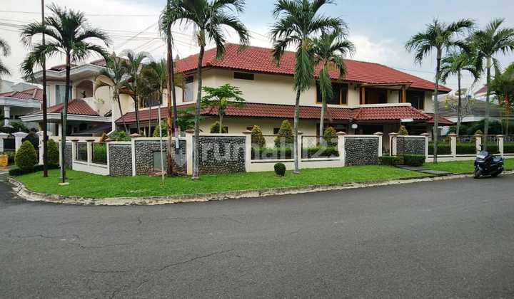 Nice 2-Storey House Ready to Live In, Fully Furnished in Pondok Indah 2