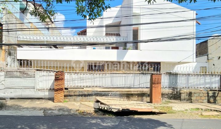 Nice House, Good Location 2 Floors in Darmawangsa, Kebayoran Baru