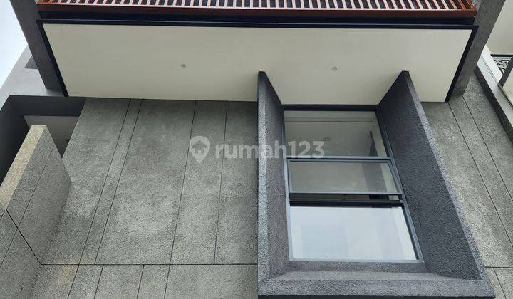 Rumah Baru 3 Lantai Minimalis Modern Dalam Cluster Elite Di Lebak Bulus 2