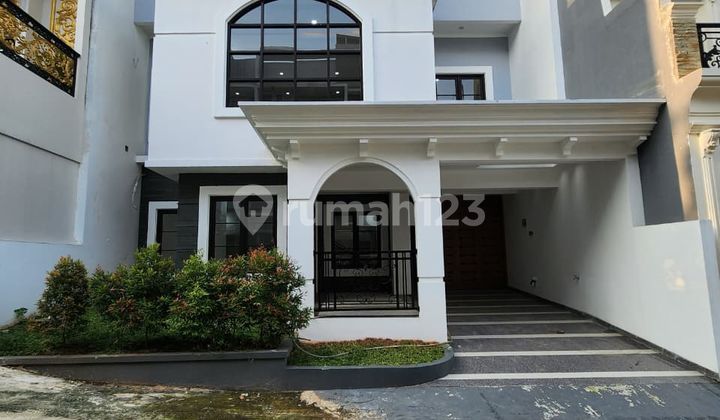 3-Story Ready-to-Occupy Town House in Cipete, South Jakarta 2