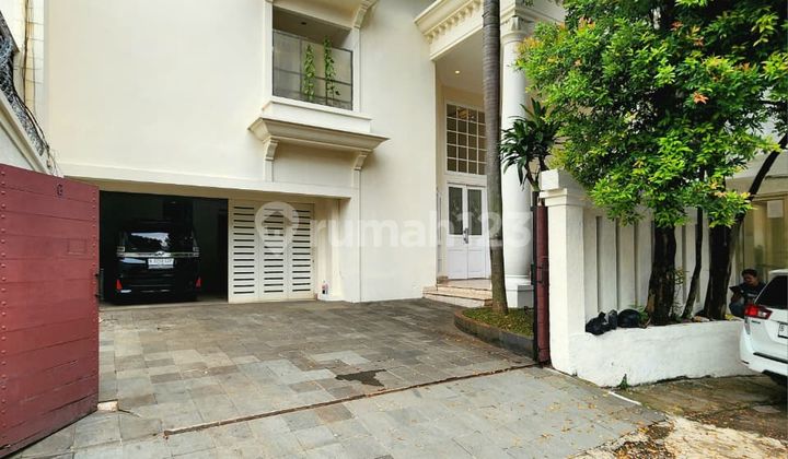 MODERN CLASSIC BANGUNAN 2 LANTAI, SIAP HUNI CILANDAK AMPERA 