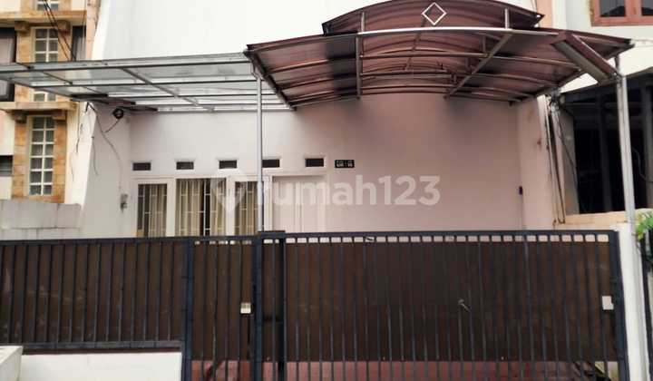 Rumah Lama 1,5 Lantai Siap Huni Di Pinang Mas, Pondok Indah 