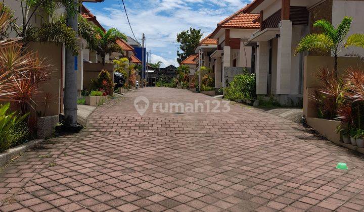 Modern house with minimalist design at Ungasan Badung Bali 3