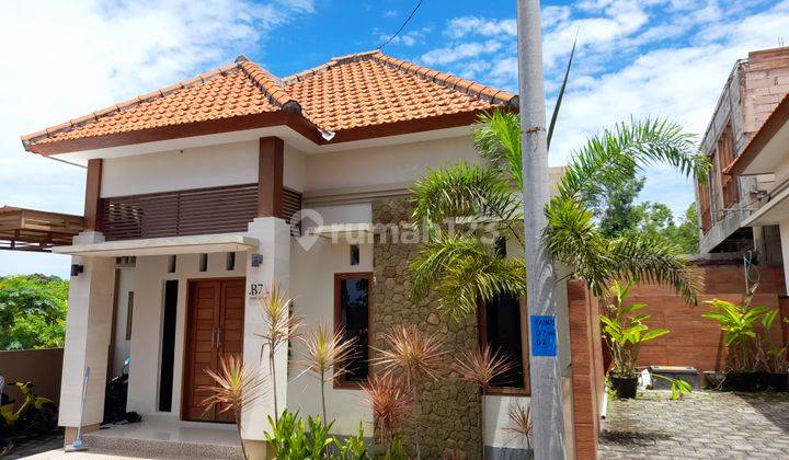 Modern house with minimalist design at Ungasan Badung Bali 8