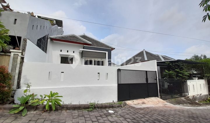 Minimalist house with 24 hour security at Goa gong,Badung Bali 2