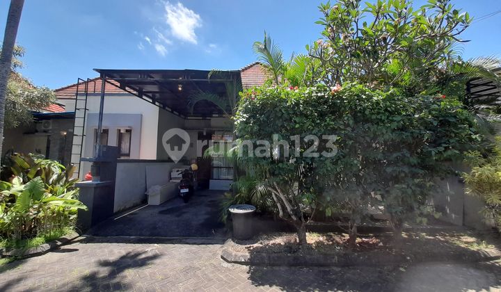 Comfortable House With One Gate System in Jimbaran