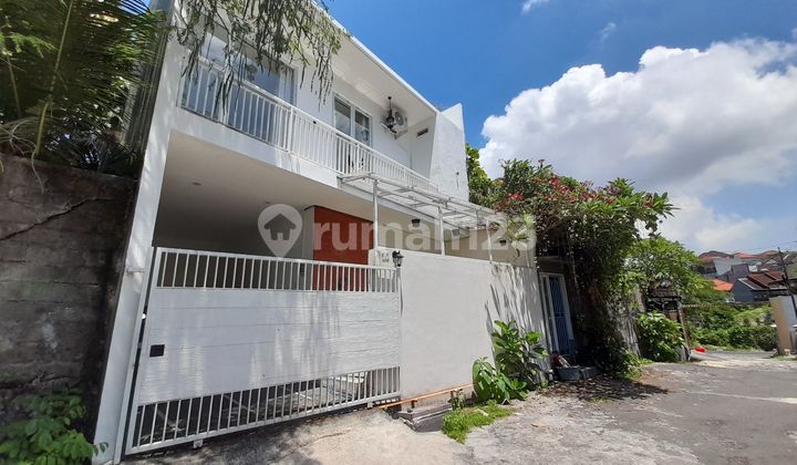 Comfortable House At Taman Giri Benoa