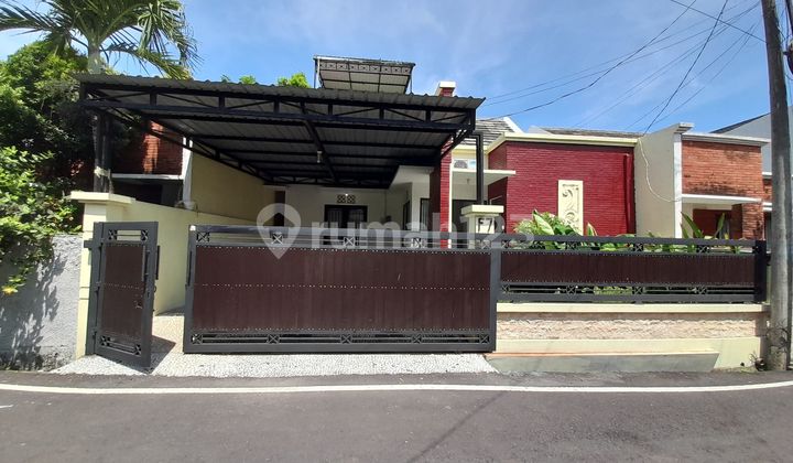 Simple House With A Calm Atmosphere At Ungasan Badung Bali