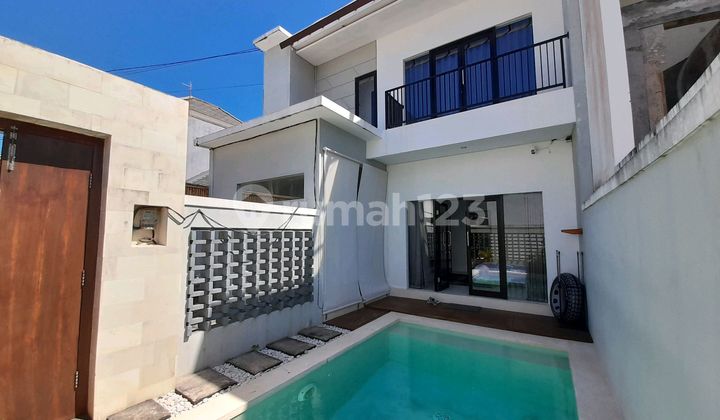 Nyaman House With Villa Concept In Ungasan Badung Bali