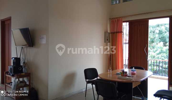Rumah Tengah kota Halmahera cocok kantor dan tempat tinggal 3