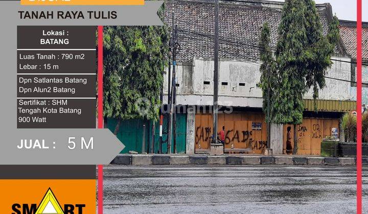 Tanah tengah kota Batang  depan satlantas polres batang 1