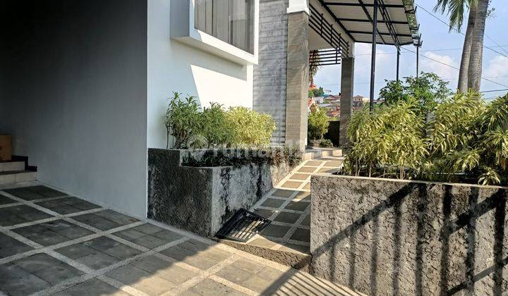 Rumah bagus wologito 2 lantai ada view dekat Abdulrahman saleh 2