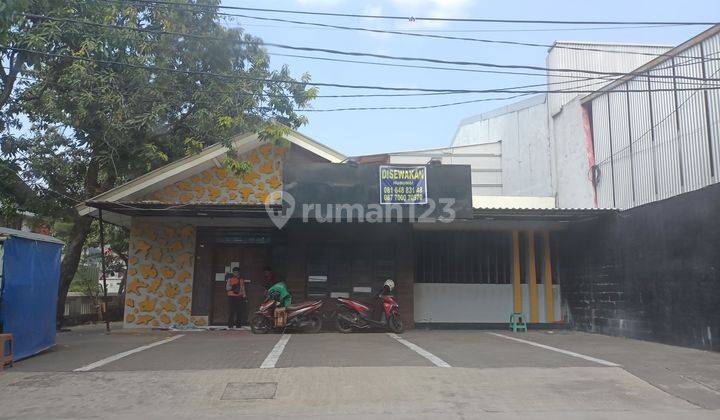 Sewa / jual  ruang usaha di Anjasmoro raya lokasi ramai 2