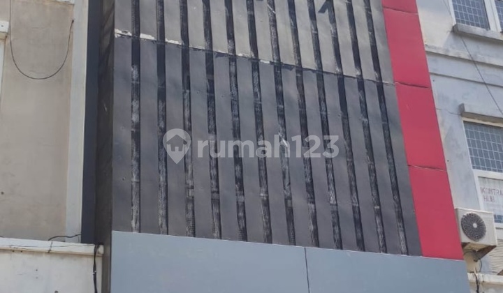 Rent 3-Storey Mutiara Gama Shop House in City Center, Gajah 2